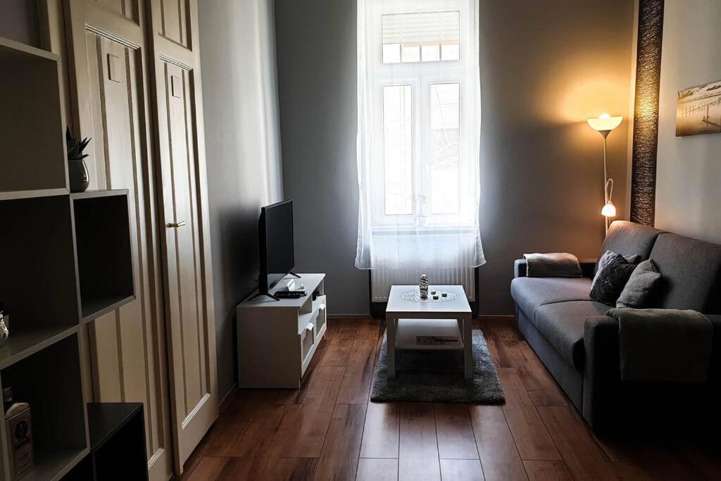 Corvin City Center Kisfaludy Apartman Leilighet Budapest Eksteriør bilde