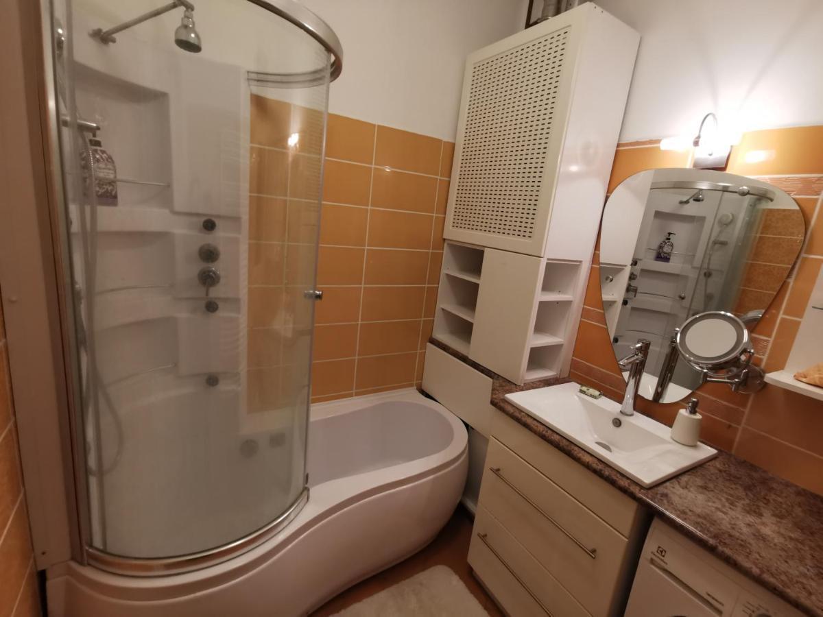 Corvin City Center Kisfaludy Apartman Leilighet Budapest Eksteriør bilde